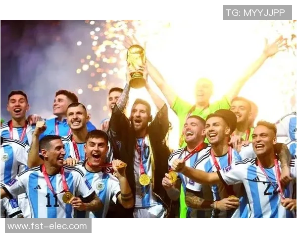 只有一个足球场的球星如何在狭小的舞台上成就传奇与荣耀